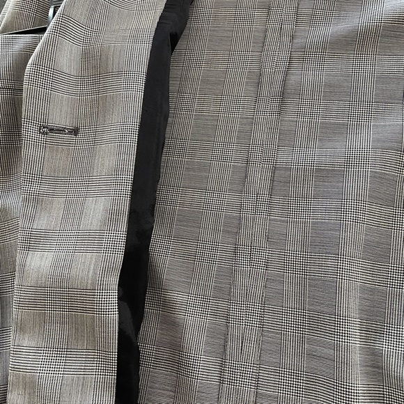 MaxMara suit Blazer and Skirt - Picture 7 of 9